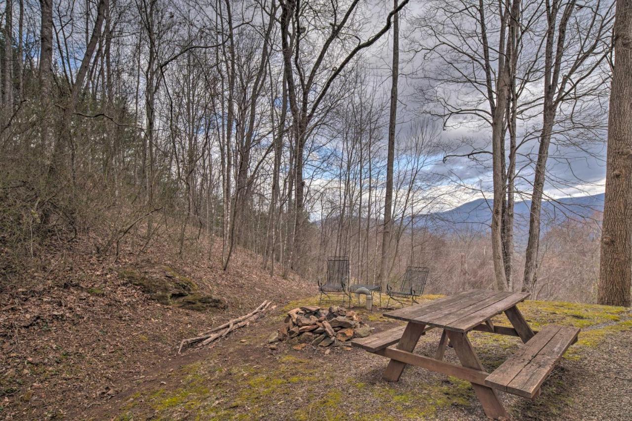 Charming Burnsville Apt With Mountain Views And Deck! Bagian luar foto