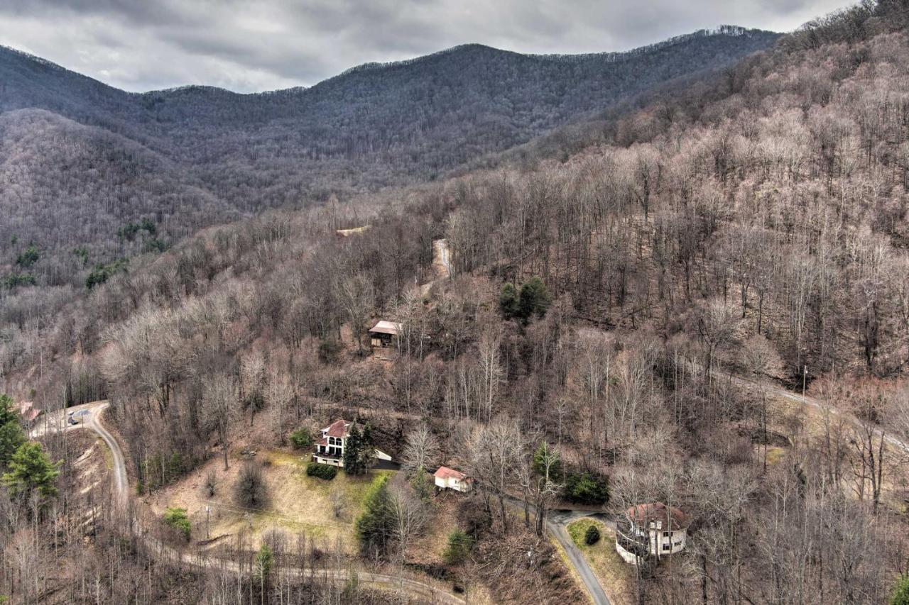 Charming Burnsville Apt With Mountain Views And Deck! Bagian luar foto